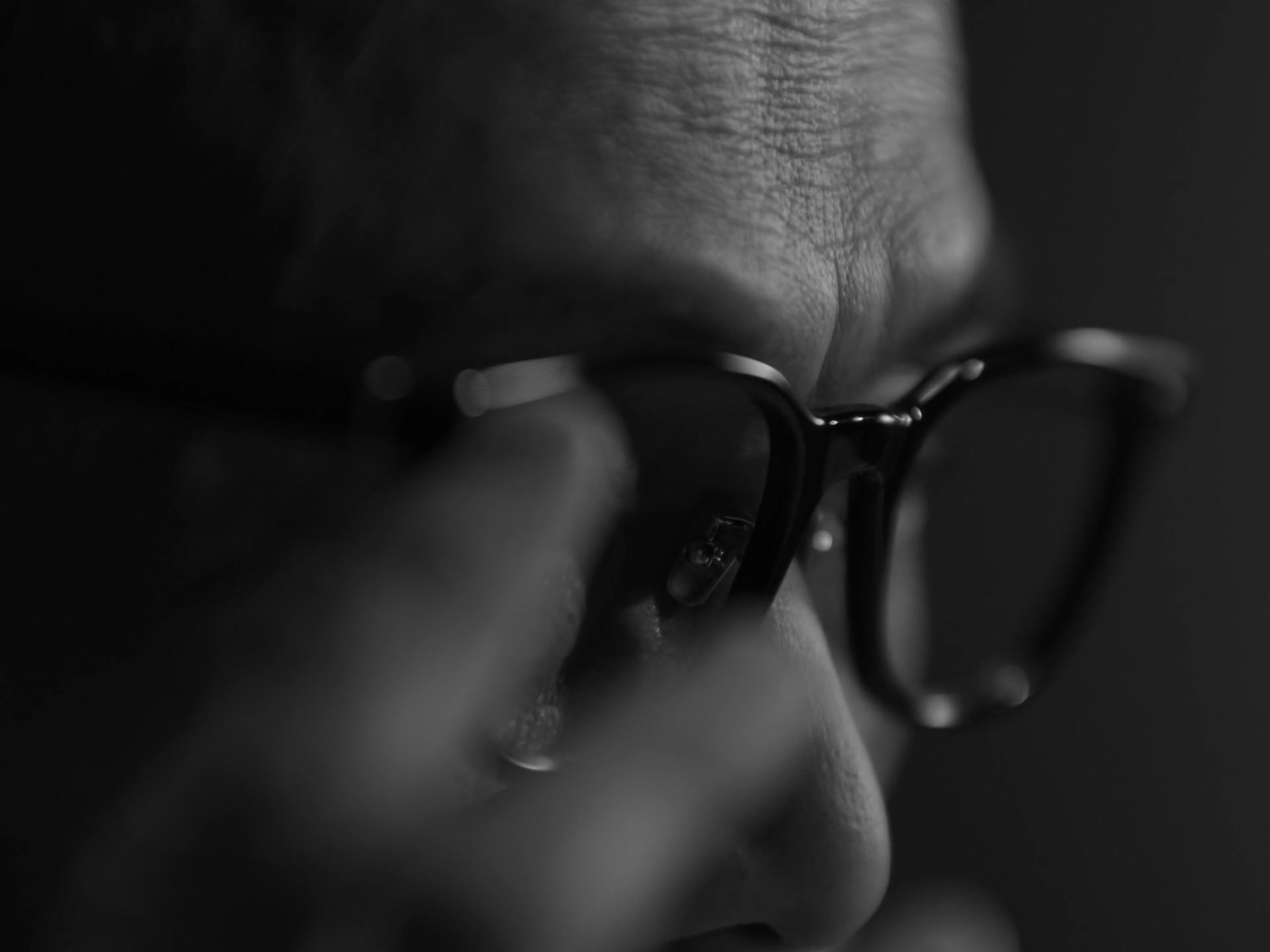 KlassiC. × Yi-Wen Chen — A close portrait with archi eyewear