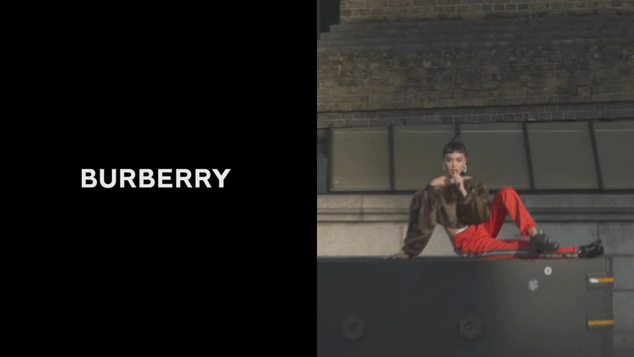 BURBERRY — London Bridge Is Falling Down