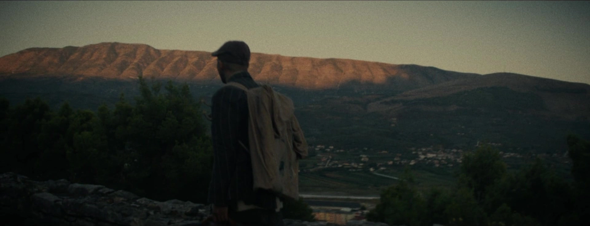 Shen An — 1+1=, selected film frame 4